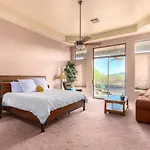 Desert Tranquility 4 Bedroom With Heated Pool